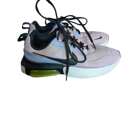 Nike Women’s Air Max Verona Sneakers Plum Chalk Black White Size 8.5 - Picture 2 of 6